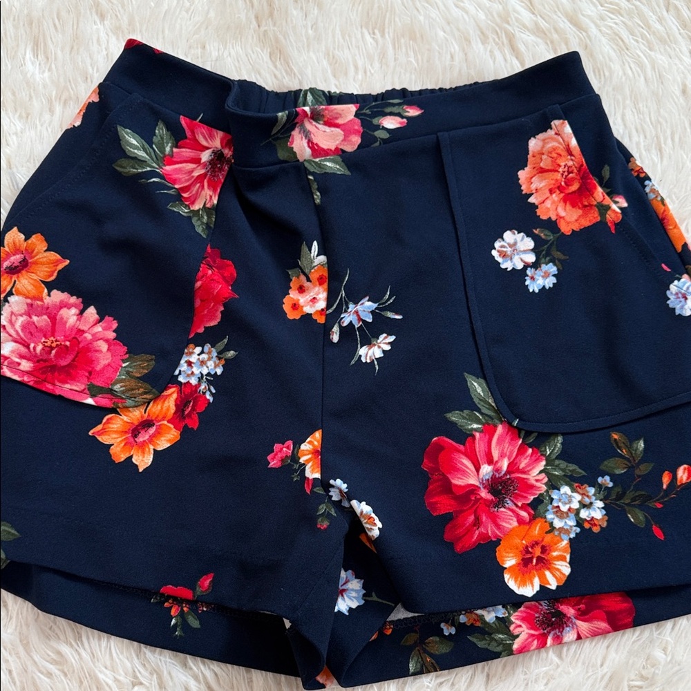 Good Luck Gem Navy Floral High Waist Shorts - Picture 3 of 3